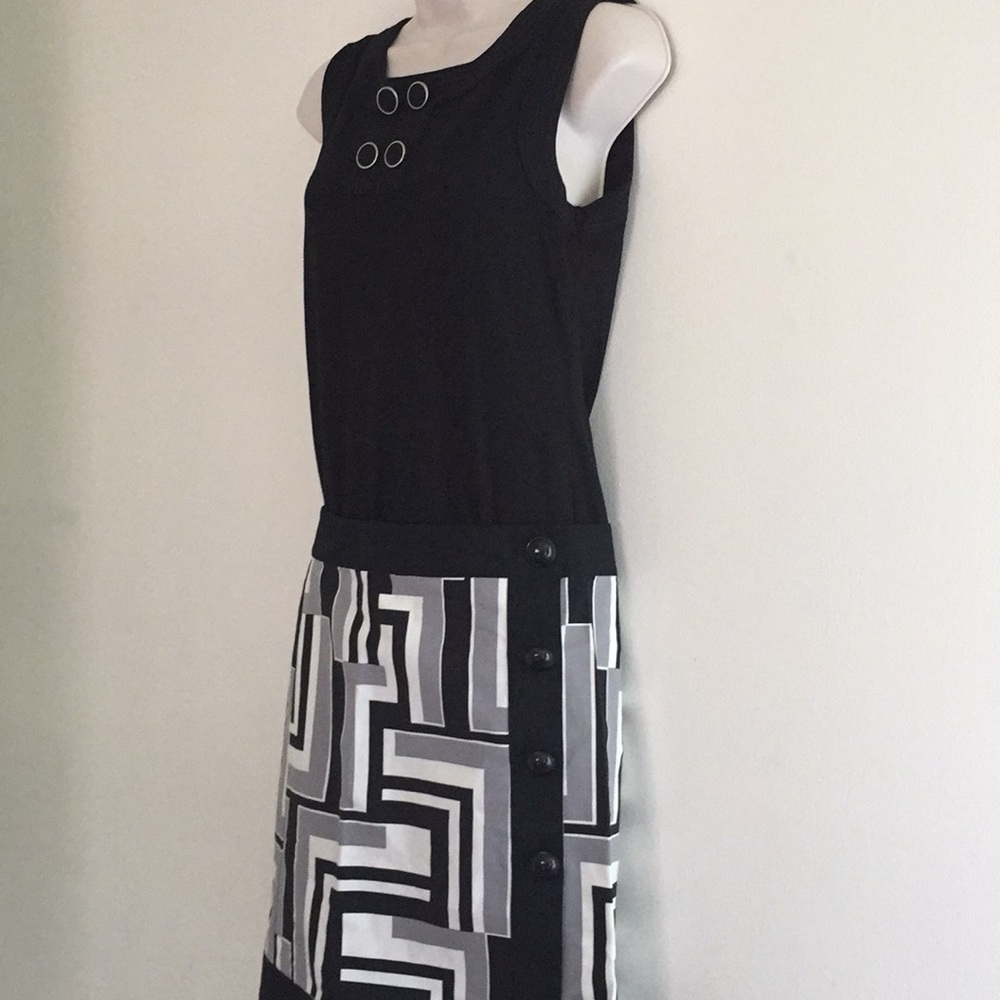 Ann Taylor Mod Geometric Button Front Mini Skirt - image 3